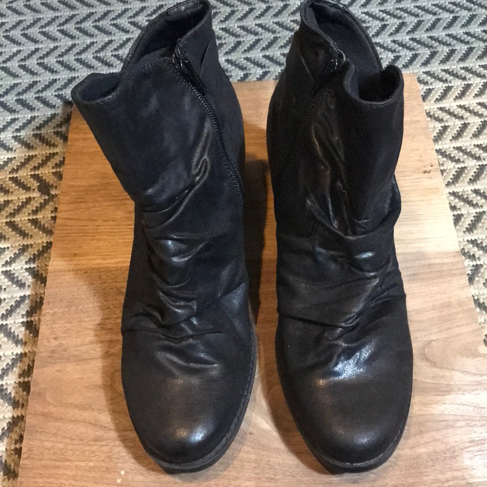Baretrap Boots size 9.5